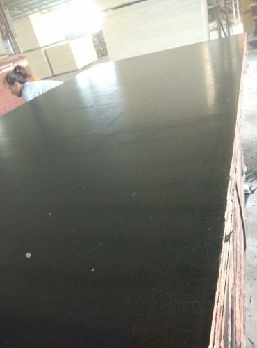 China Black Film Faced Plywood with Poplar Core WBP Glue