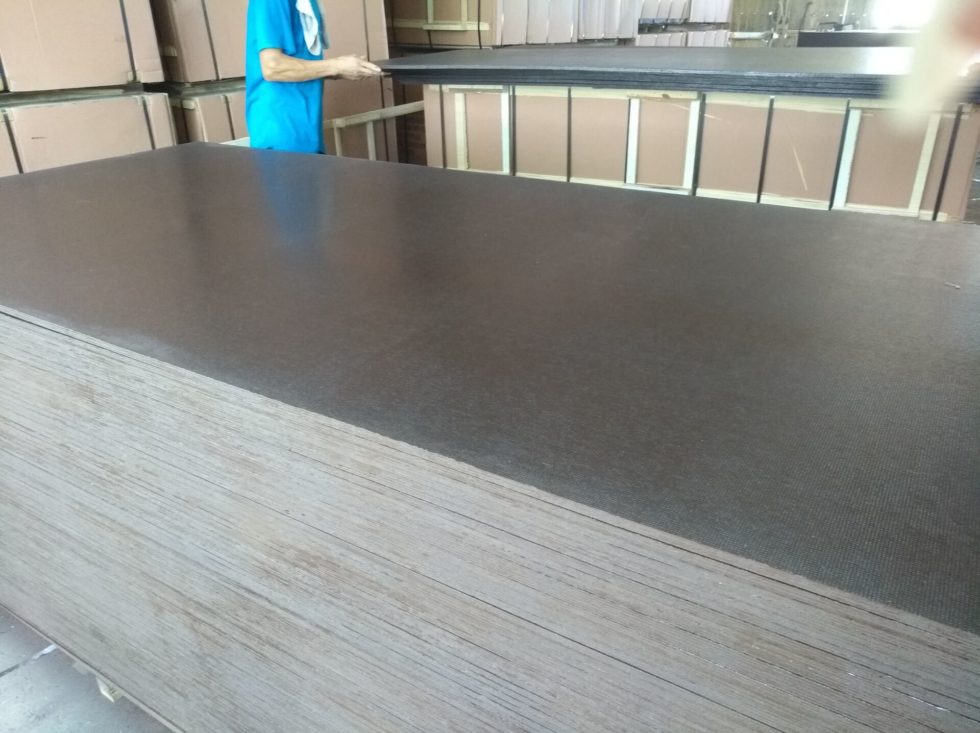 Poplar/Birch/Combined Core Film Faced Plywood for Constructions Marine Grade (HB020)