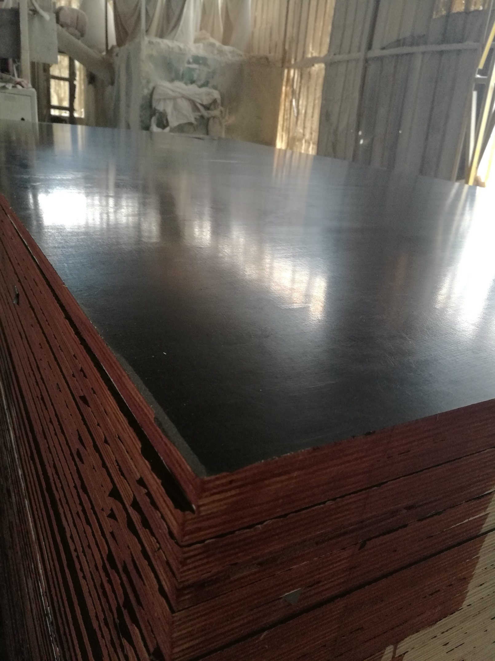 20mm Black Film Faced Plywood Poplar Core First Grade