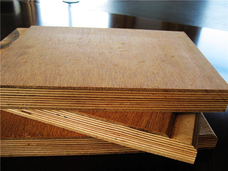 E1 Glue Decorative Pine Plywood for Furniture