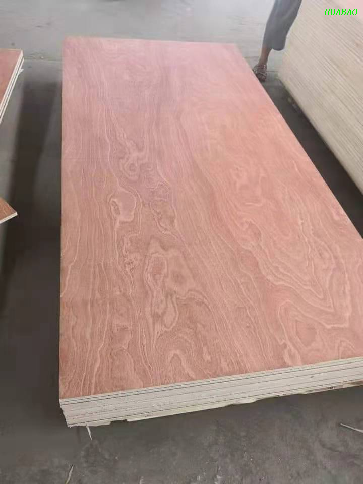 Pencil Cedar Plywood 1220*2440mm Size