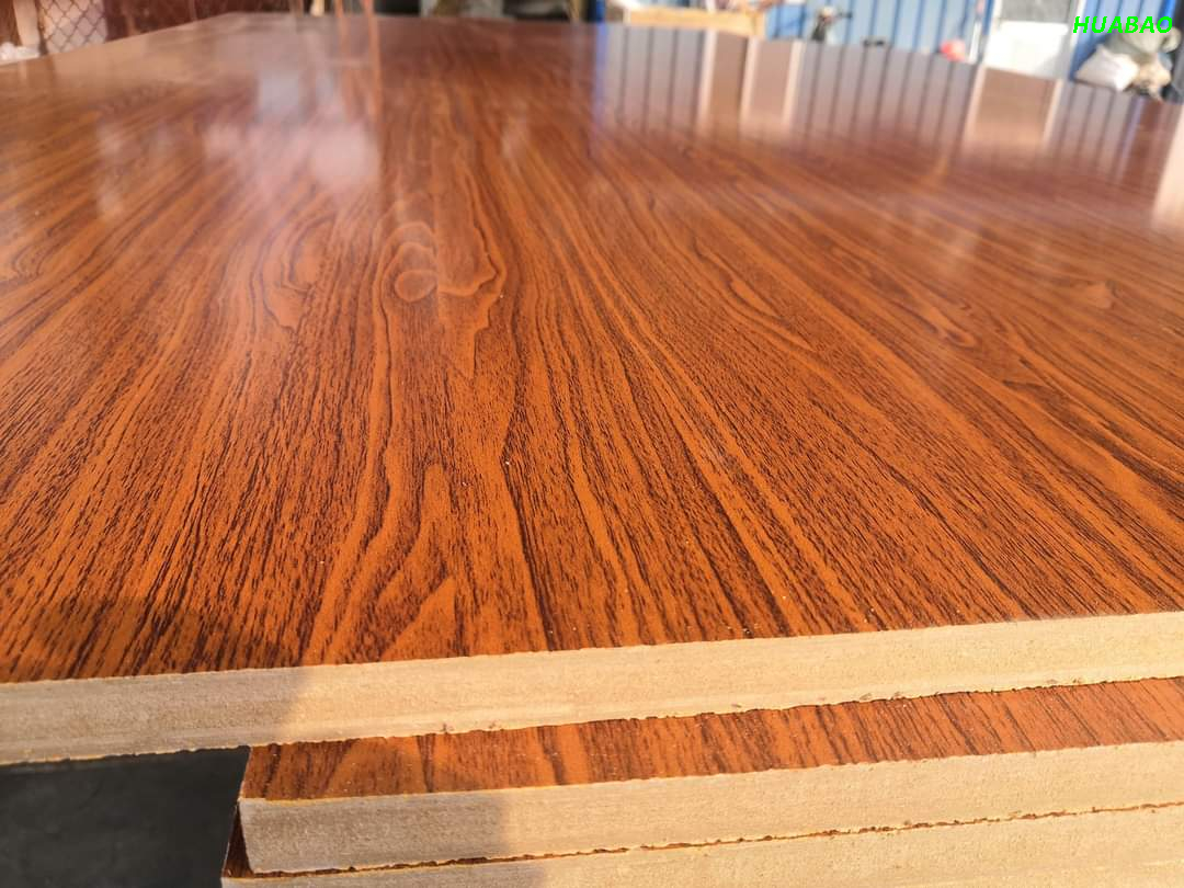 Glossy/Matt/Embossed/Melamine Faced MDF with Trichlorohydrin Paper/UV/Natural Wood Veneer for Furniture And Decoration