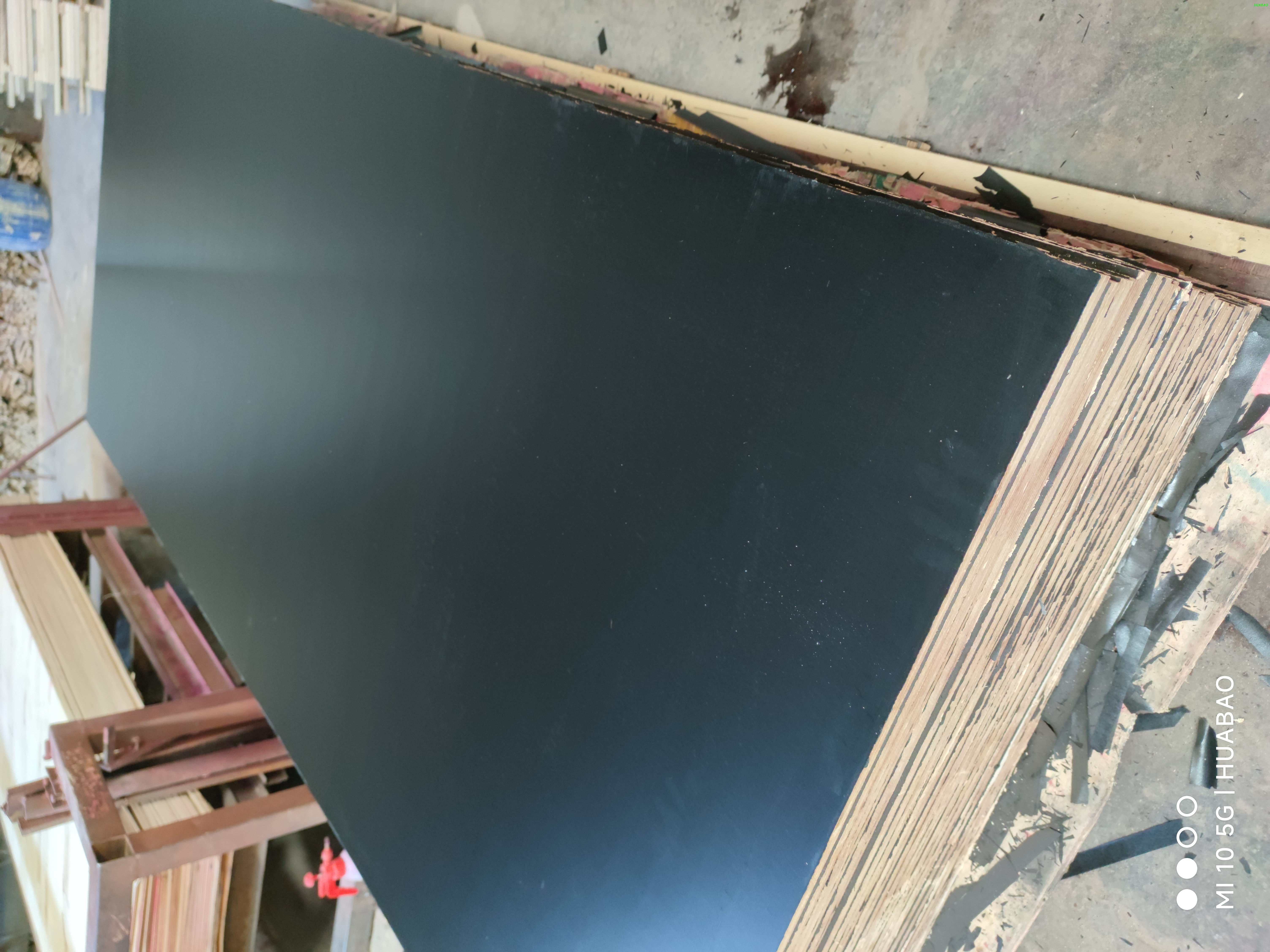 Black Film Faced Plywood Poplar Core WBP Glue For Shuttering
